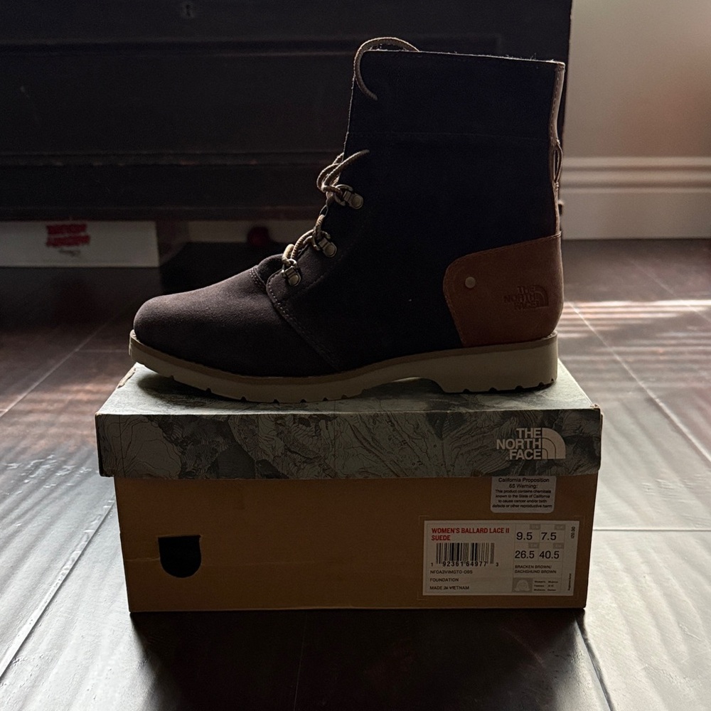 The North Face Women's Black and Brown Lace-Up Boots